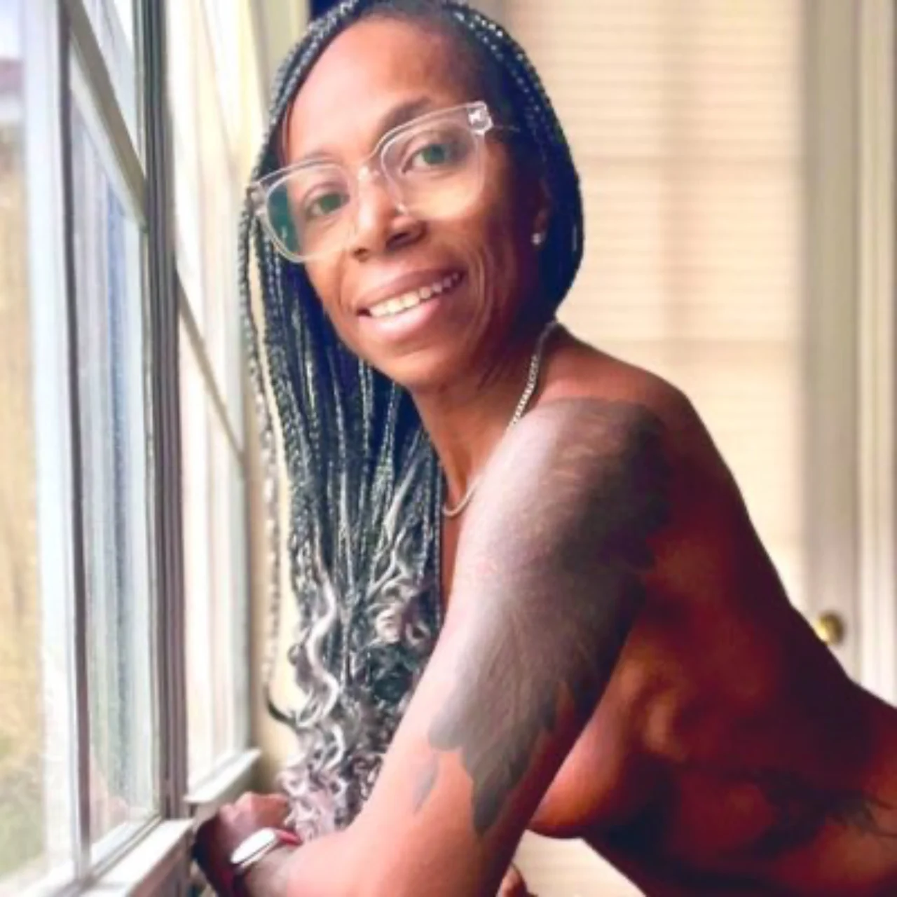 Daisy Clever - OnlyFans model