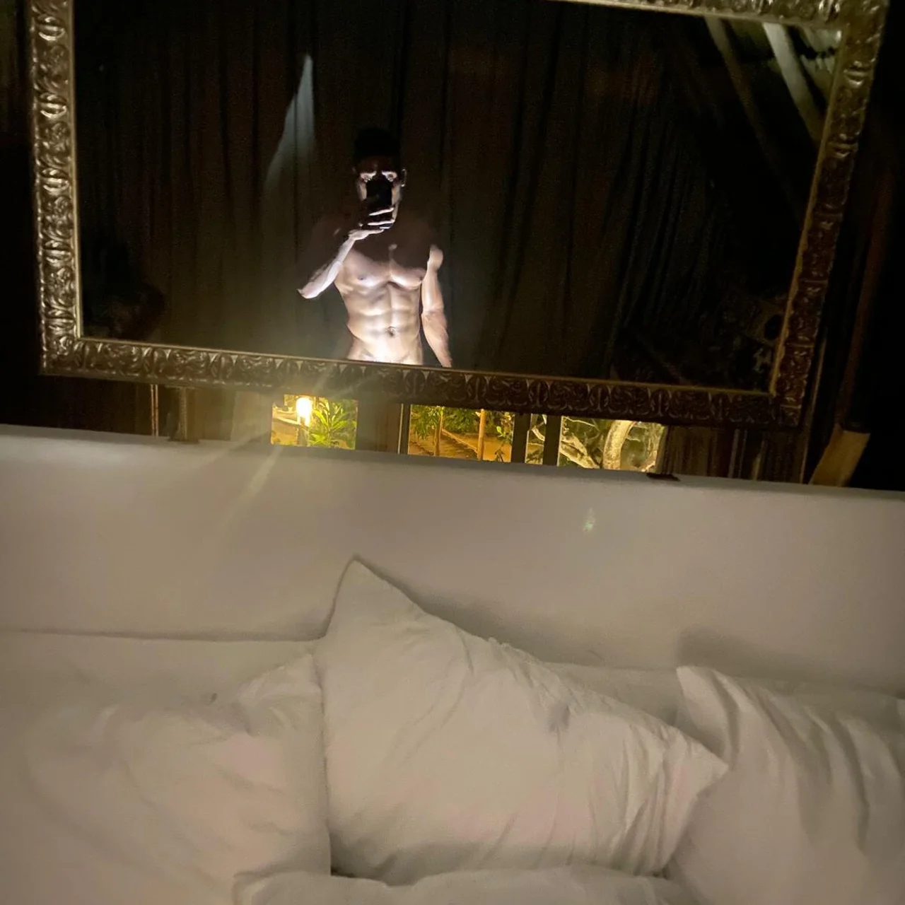 CalvinPipez - OnlyFans model