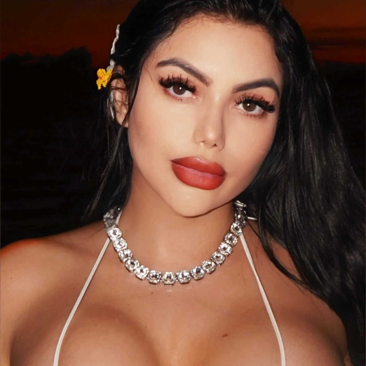 𝐋𝐀𝐓𝐈𝐍𝐀 𝐅𝐀𝐓 𝐀𝐒𝐒 🍑 - OnlyFans model