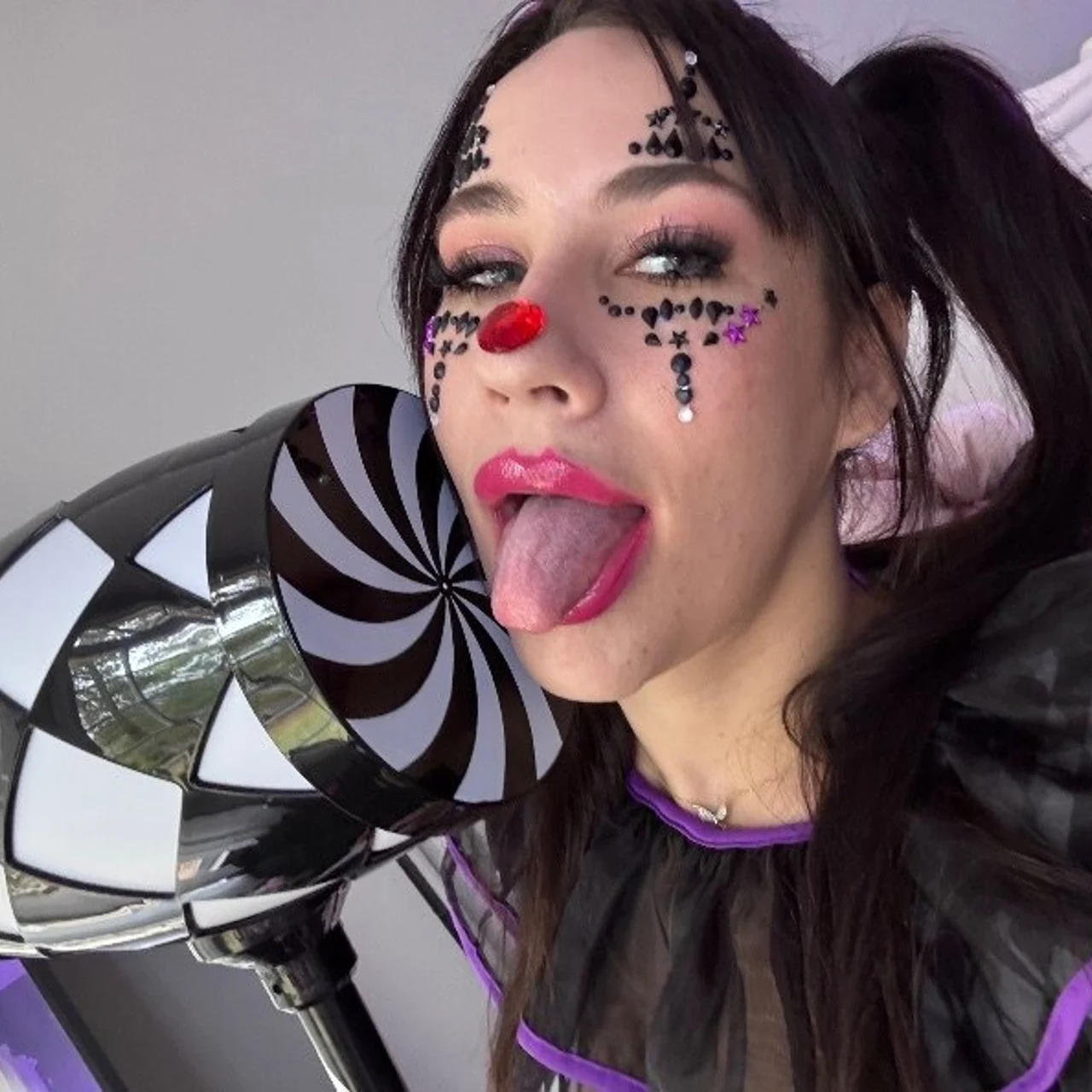 Caress🪽😈 - OnlyFans model