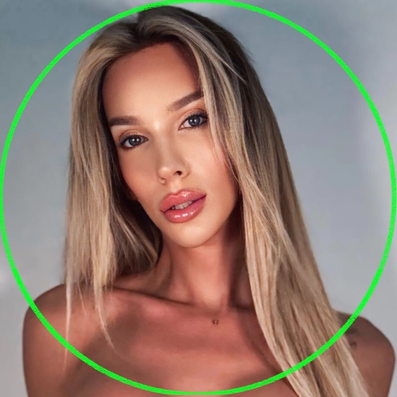 🔥Athena🔥 Gorgeous TS girl - OnlyFans model