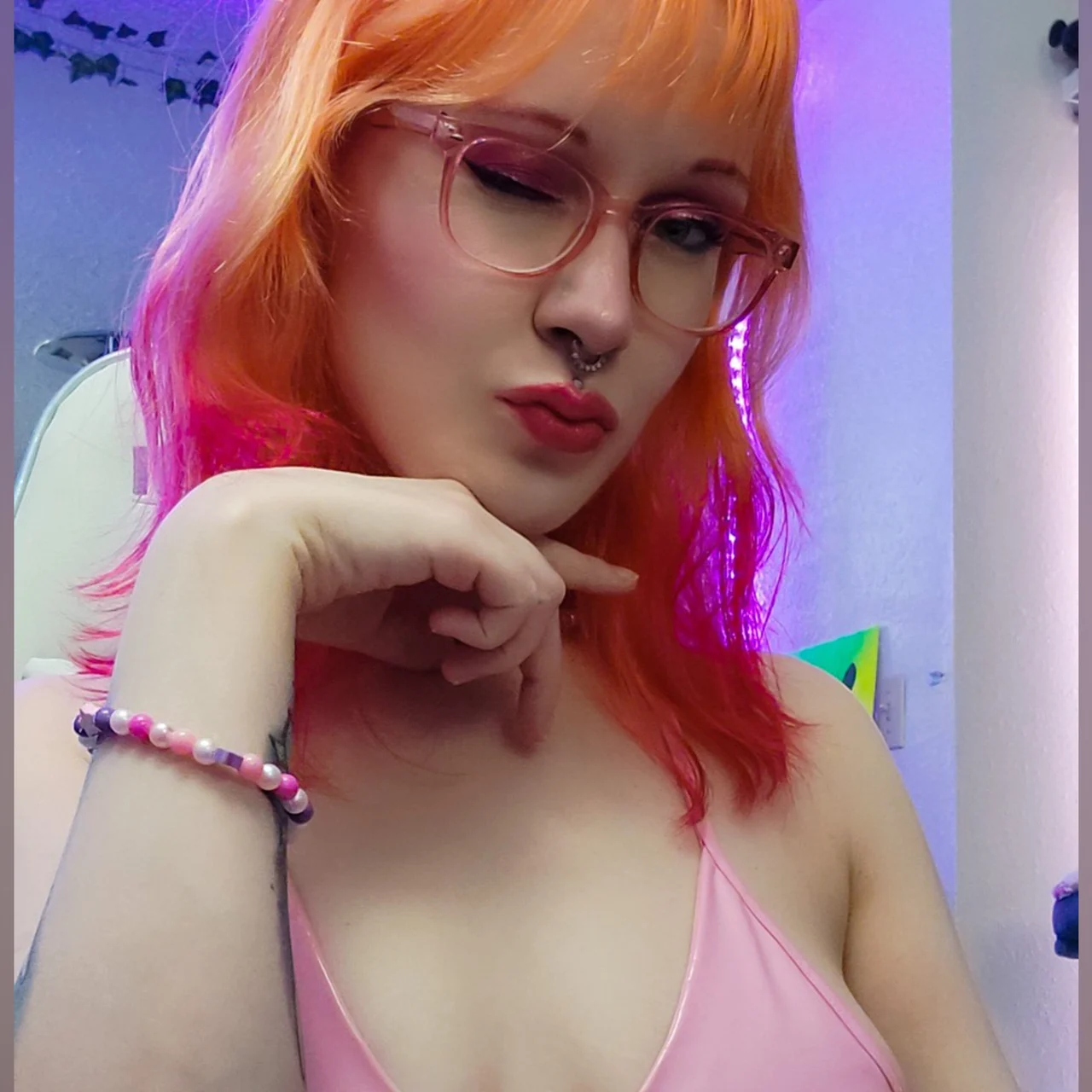 evil GFE Chee 😈🔪{BIRTHDAY MAY 8TH} - OnlyFans model