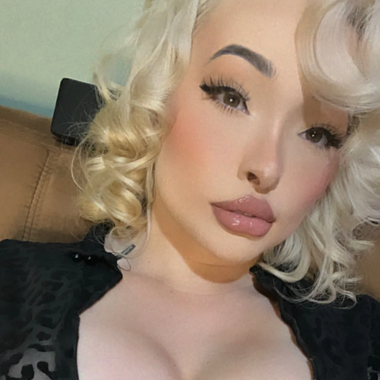 CherryBarbie - OnlyFans model