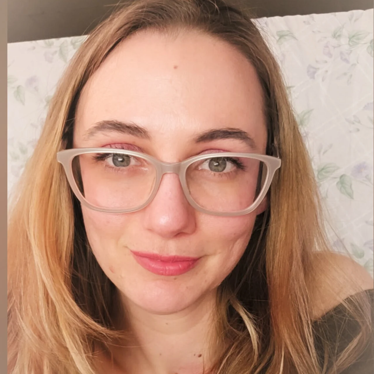 The lunar flower of perversion - OnlyFans model