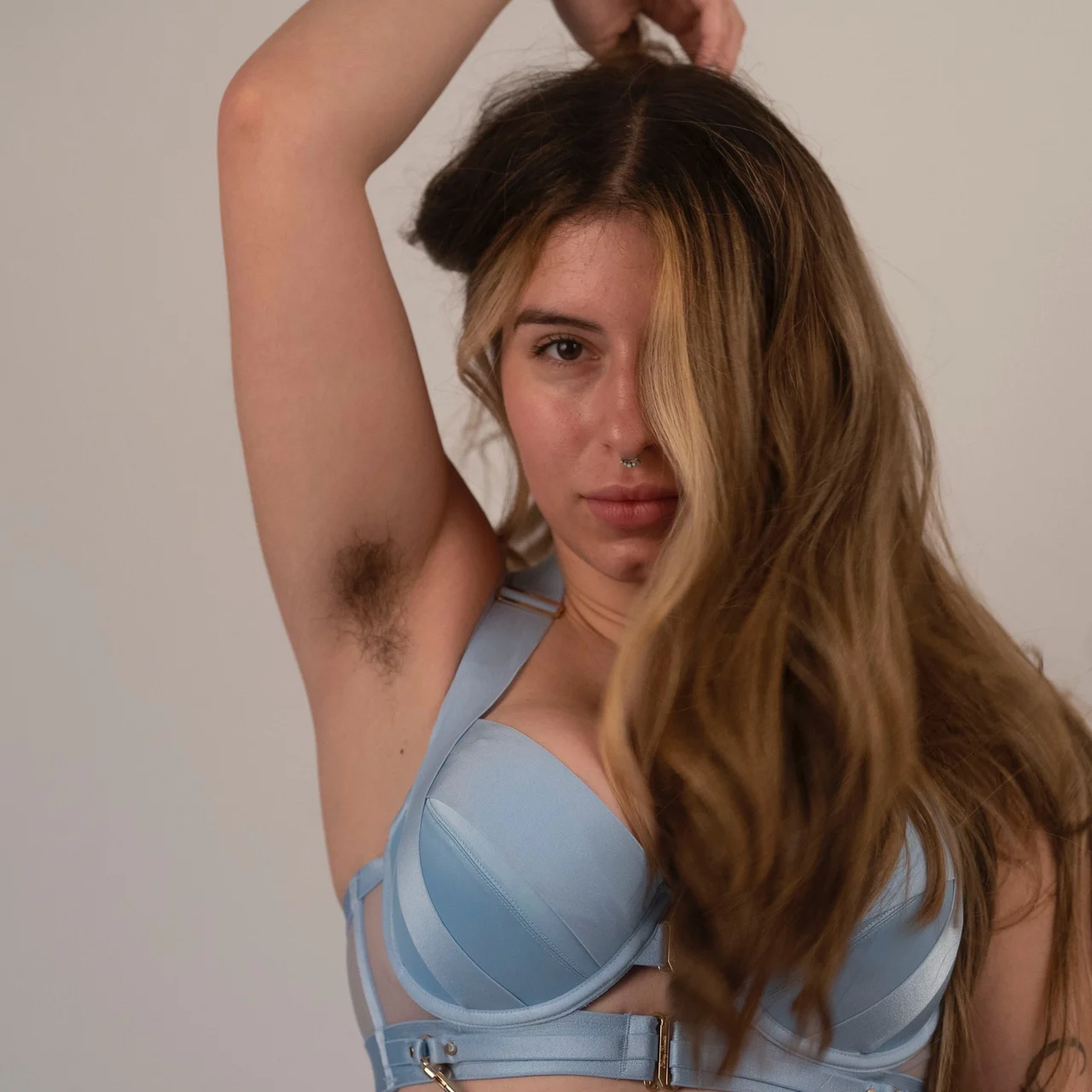 Chloe Kreams | Huge Bush &amp; Hairy Armpits - OnlyFans model