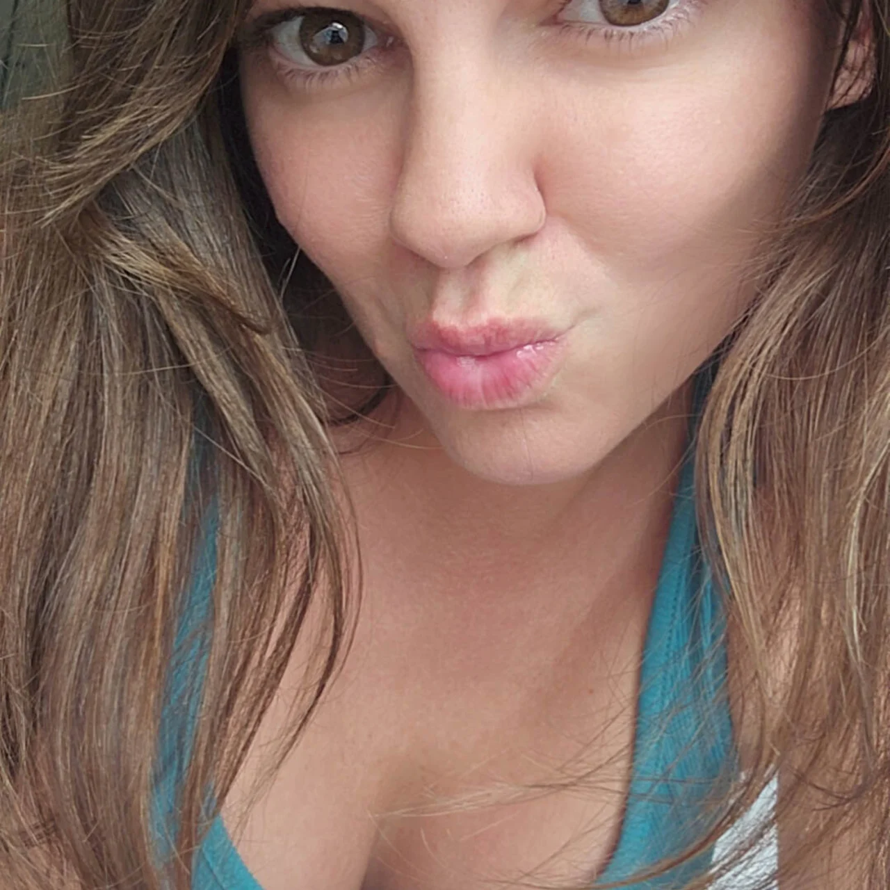 Chloe - Your Favorite Neighbor - OnlyFans model