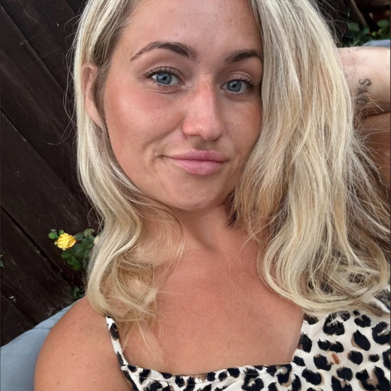 Chorley Clover 🔞 British Mum 🖤 VIP PAGE - OnlyFans model