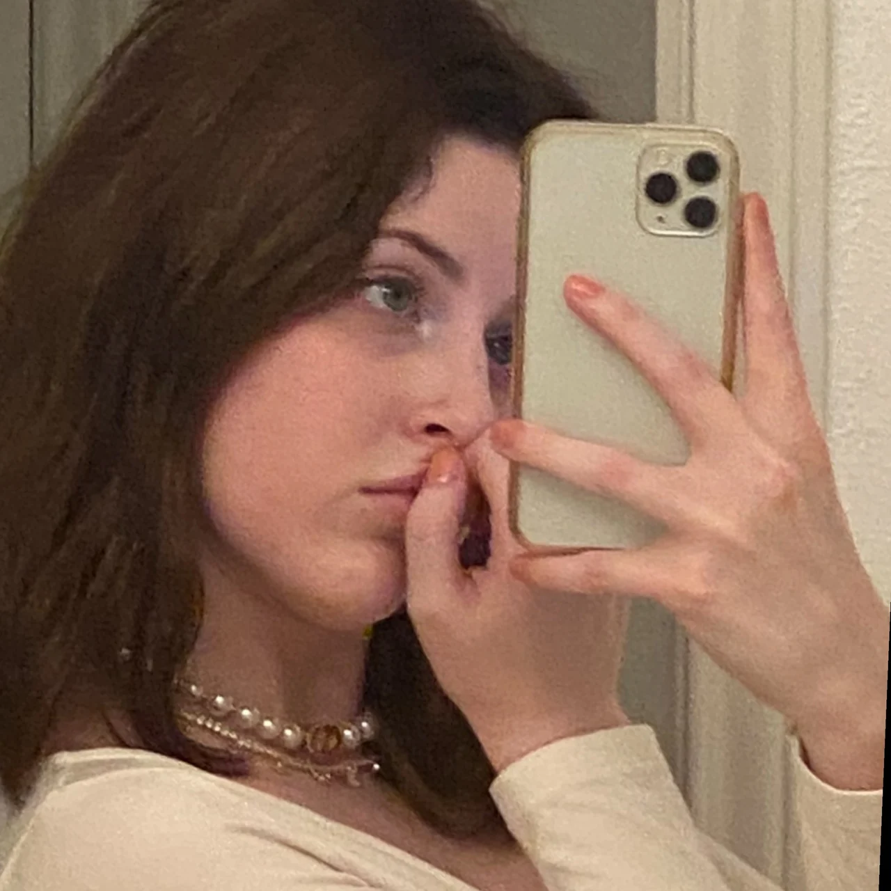 ella - OnlyFans model