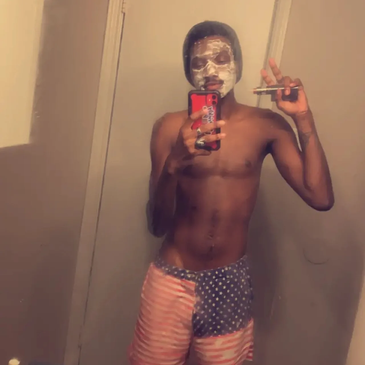 One legged wonder - OnlyFans model