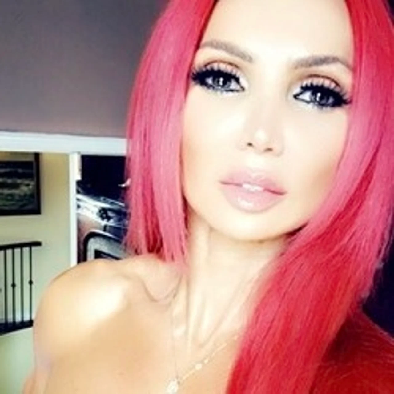 corinaa_b - OnlyFans model