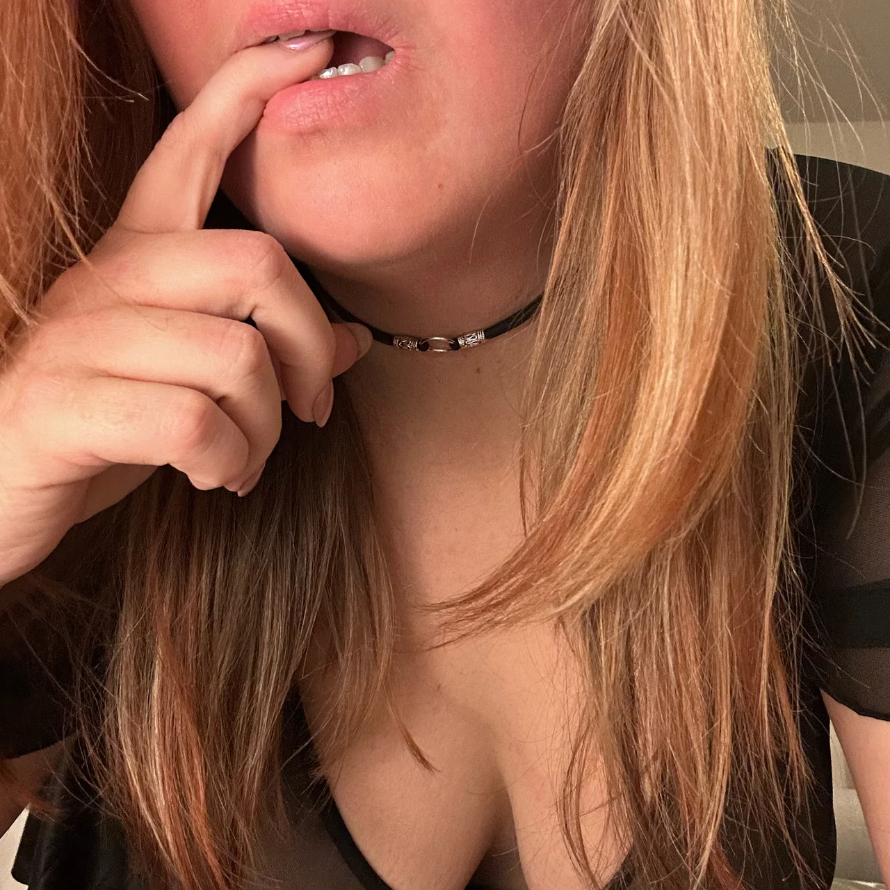Curvaliciousx - OnlyFans model