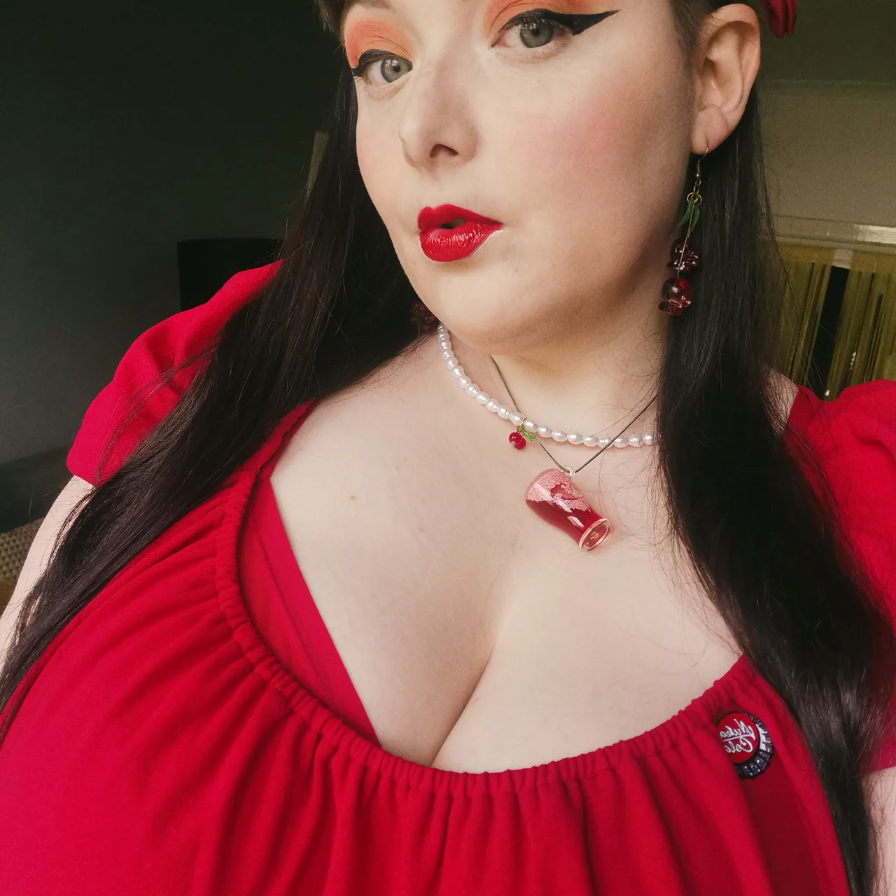 Ivy (Curvy&amp;Nerdy) - OnlyFans model