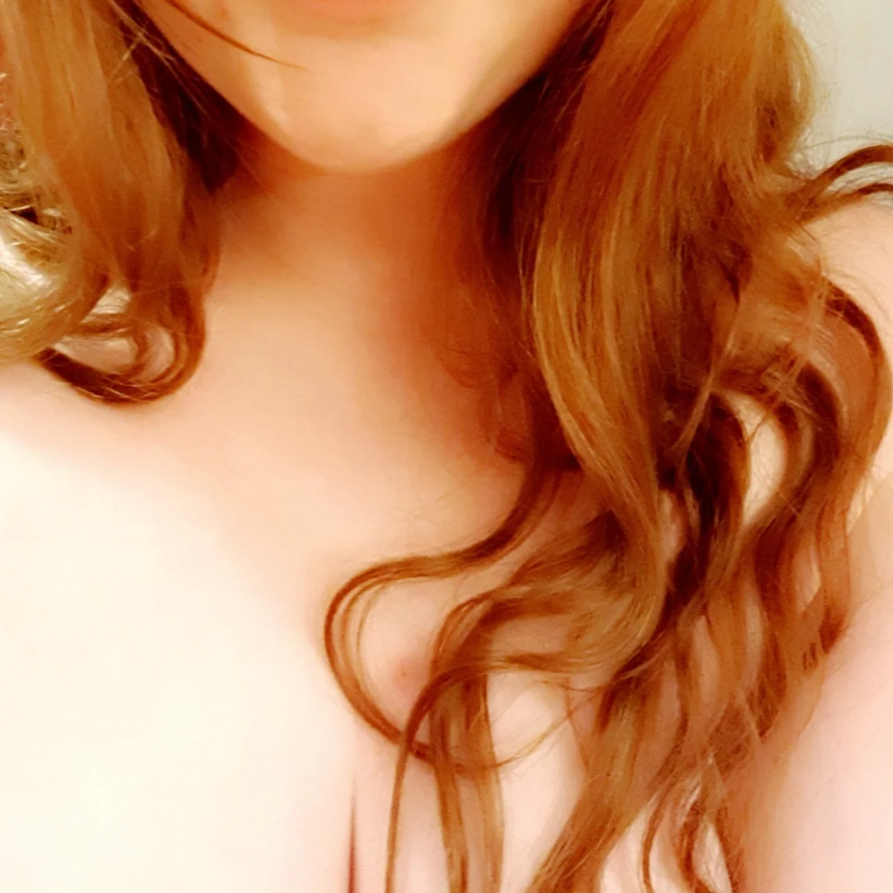 ♡°• Curvy Norwegian Redhead •°♡ - OnlyFans model