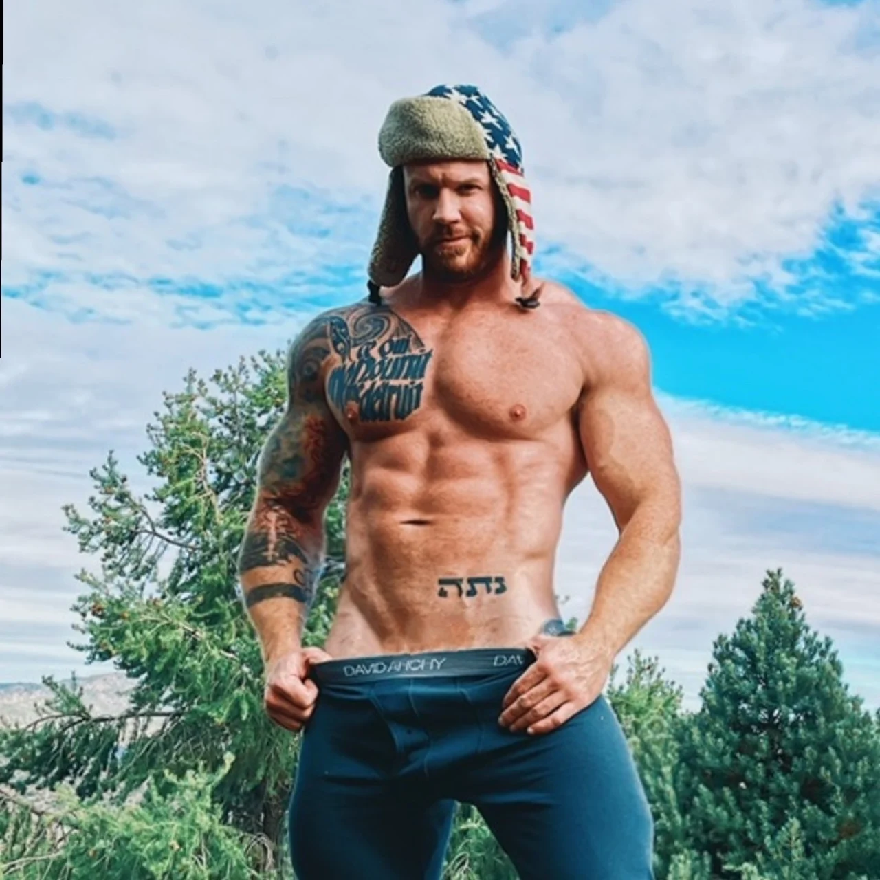 Eddie Burke ⬇️ Vids - OnlyFans model