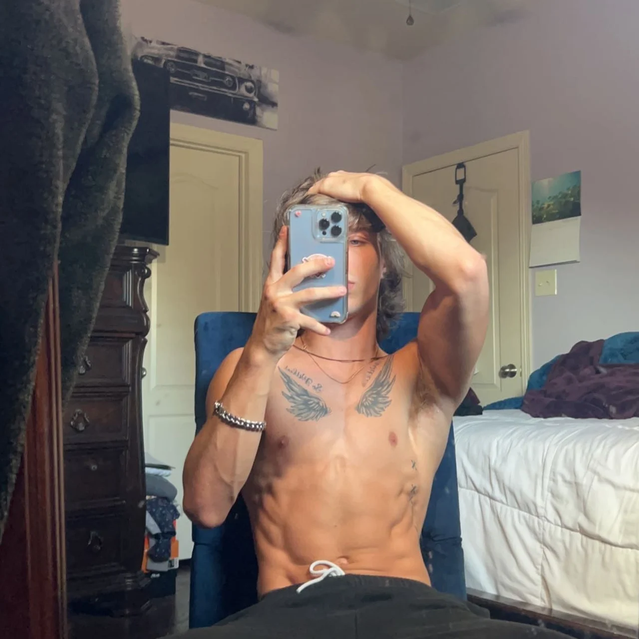 Mr. Wyte - OnlyFans model