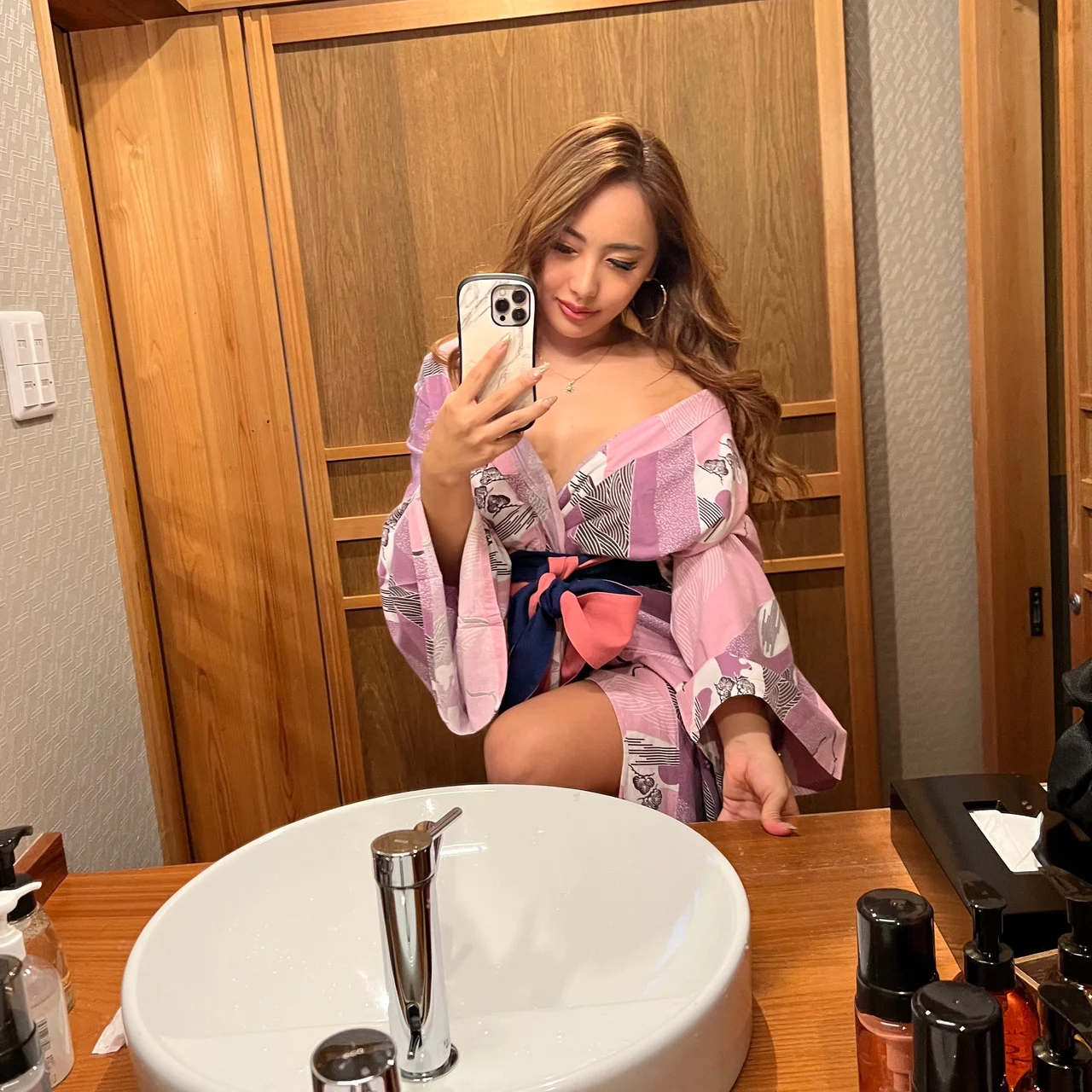 Karen Kimijima (君島かれん) - OnlyFans model