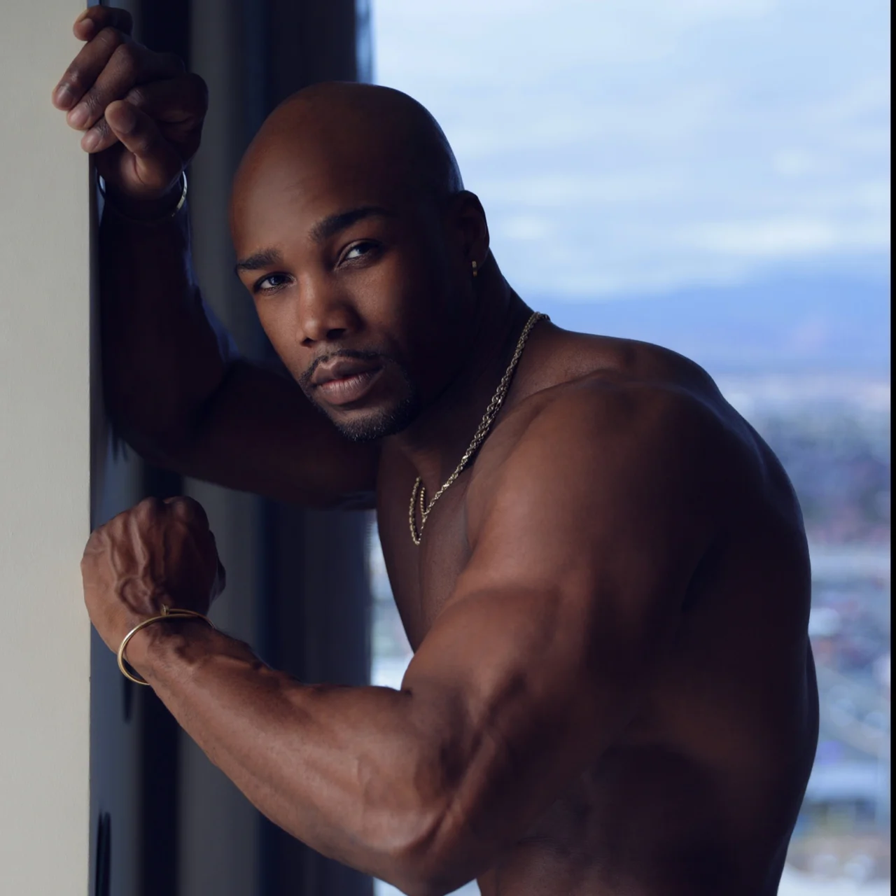 Diamonddcutt - OnlyFans model