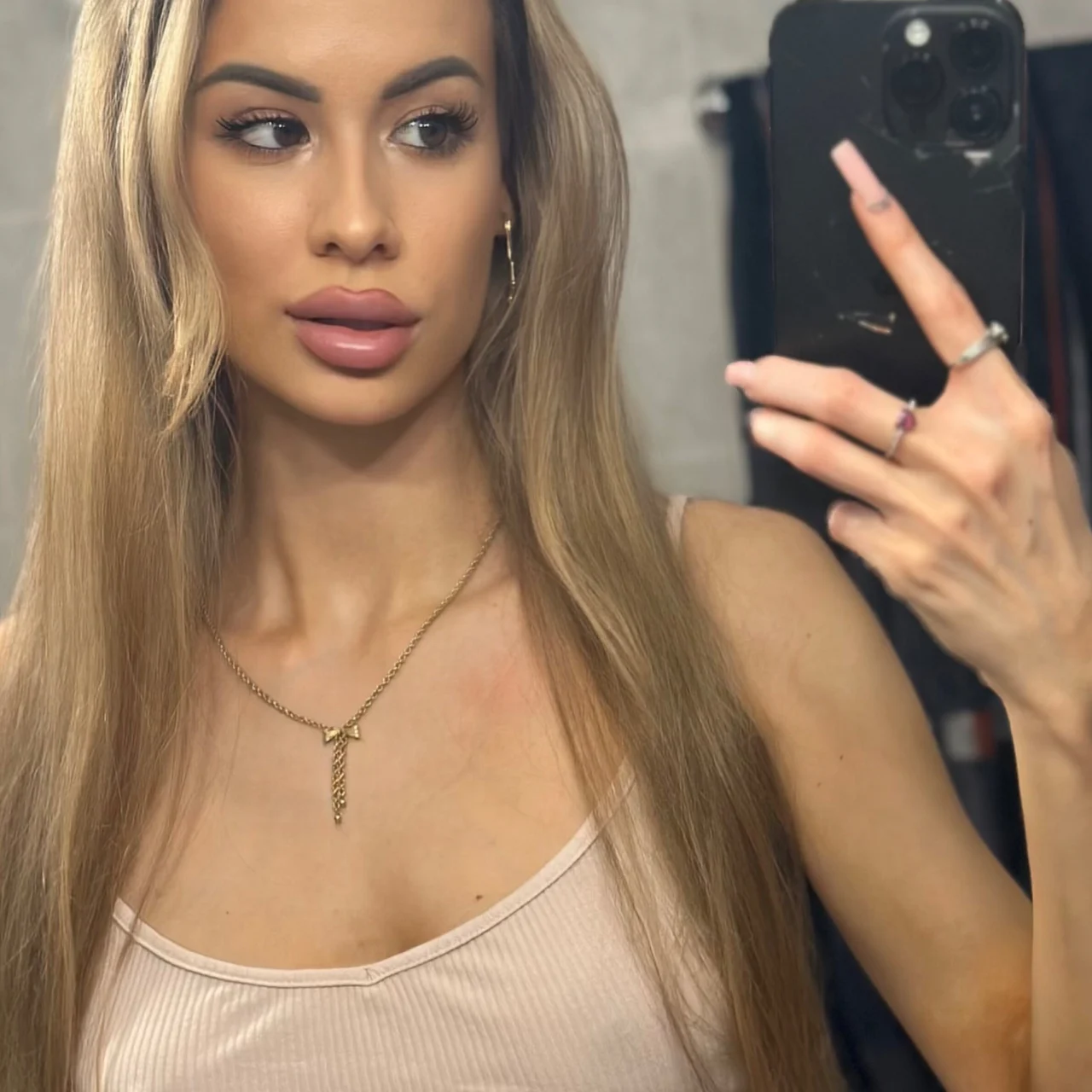 Diana - OnlyFans model