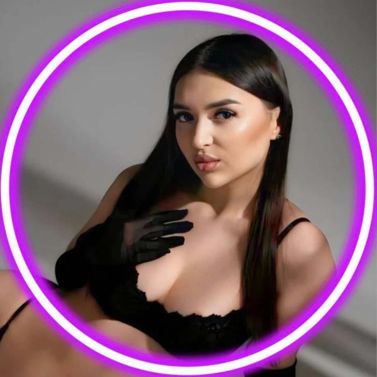 Dolly Reed - OnlyFans model