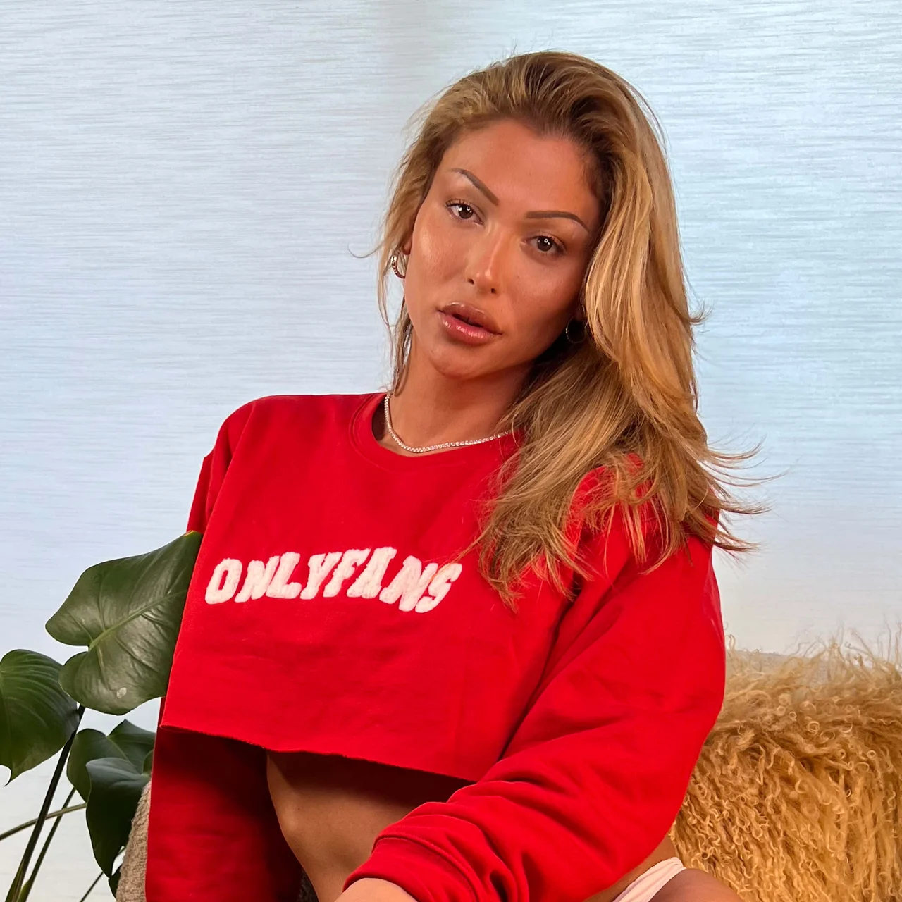 THE DOMINO PRESLEY - OnlyFans model