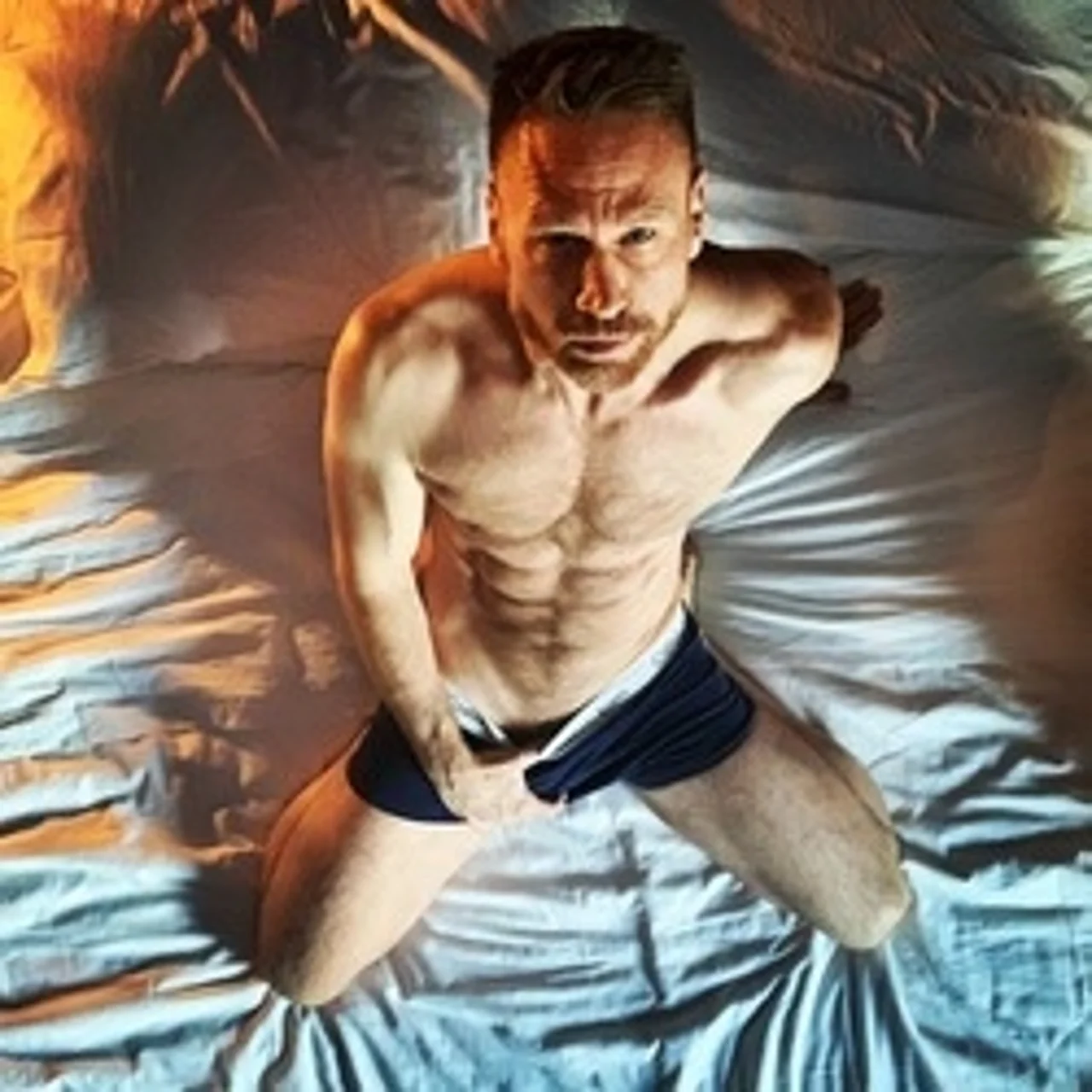 Dragon_8 - OnlyFans model