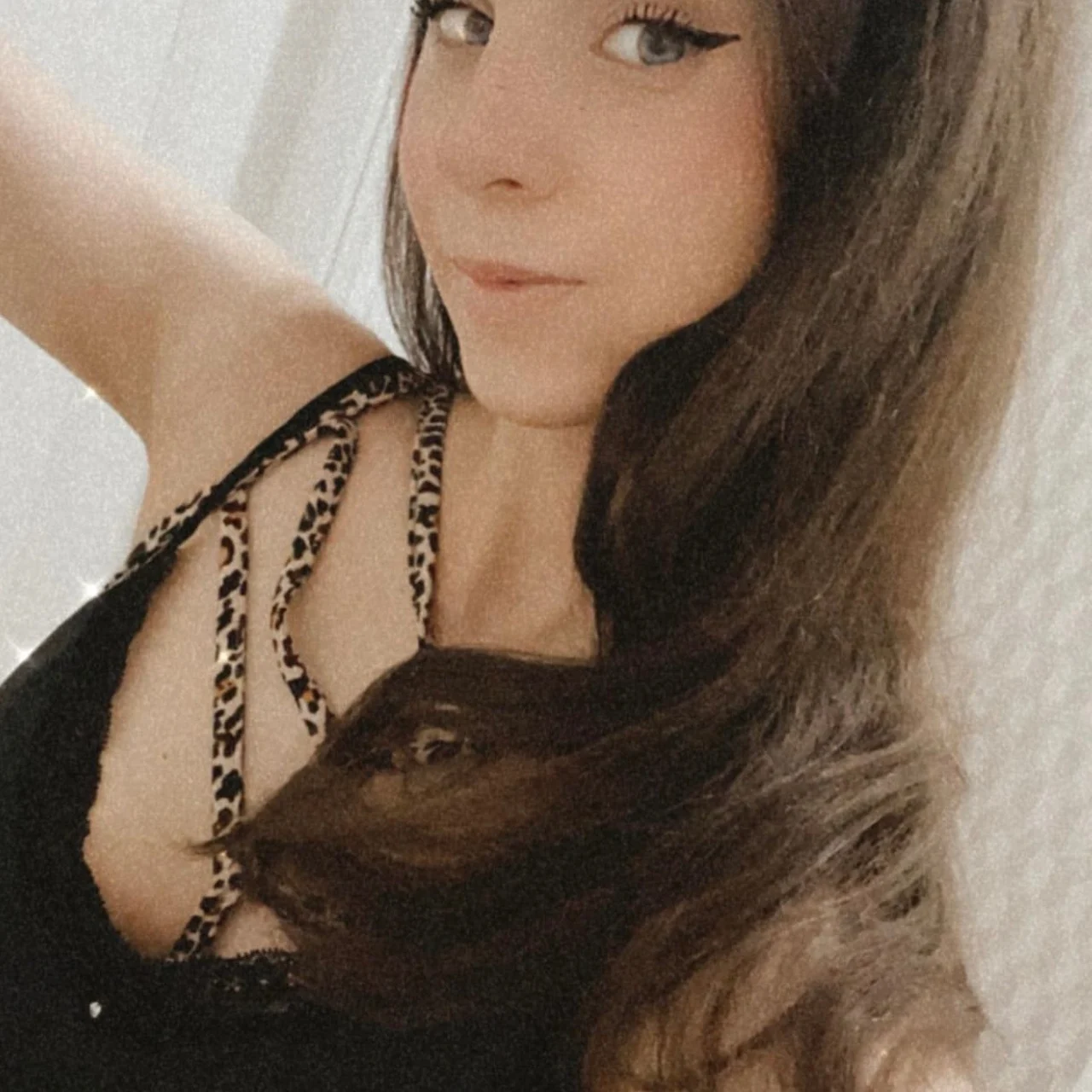 ehotlovea - OnlyFans model