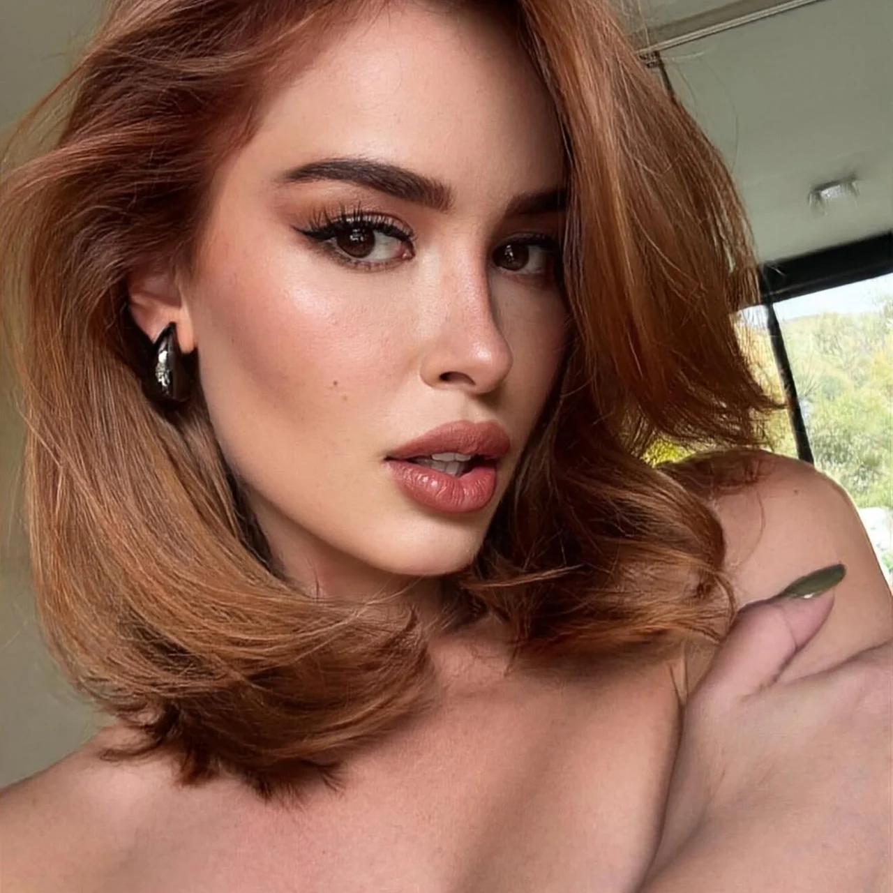 ⭐️ Elena Kamperi - OnlyFans model