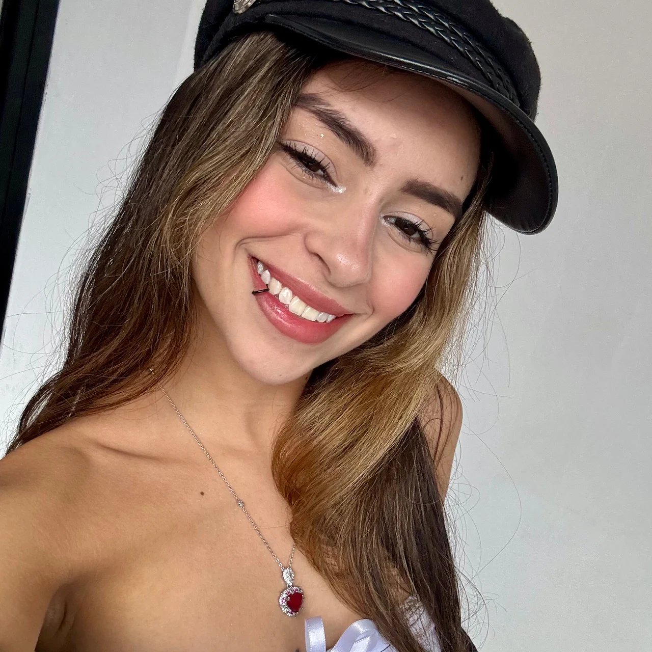 Eli 💜 - OnlyFans model