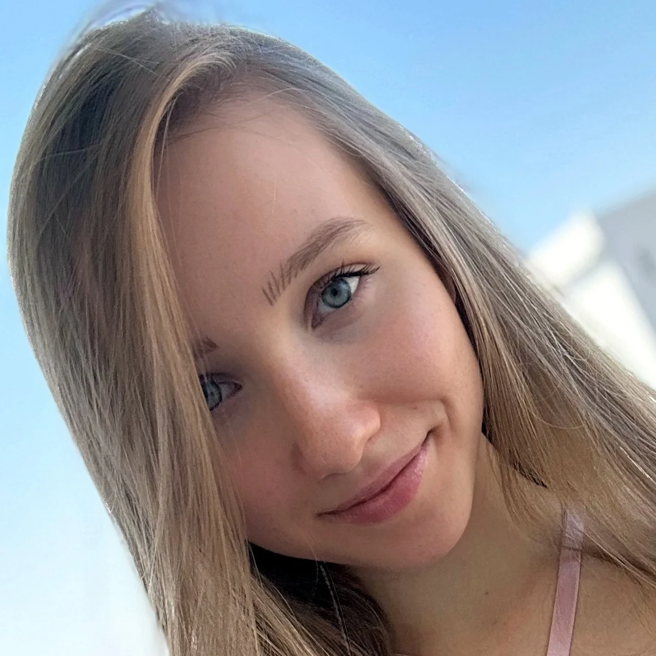 Elizi Qti - OnlyFans model