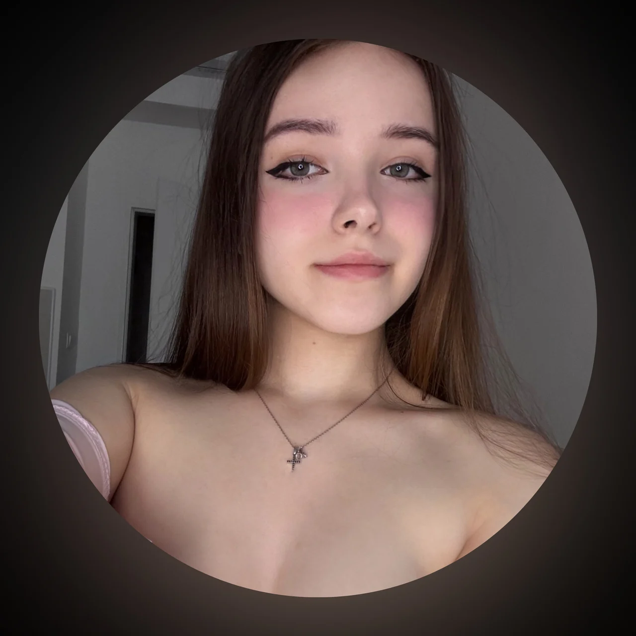 Lil Kitty 😽 - OnlyFans model