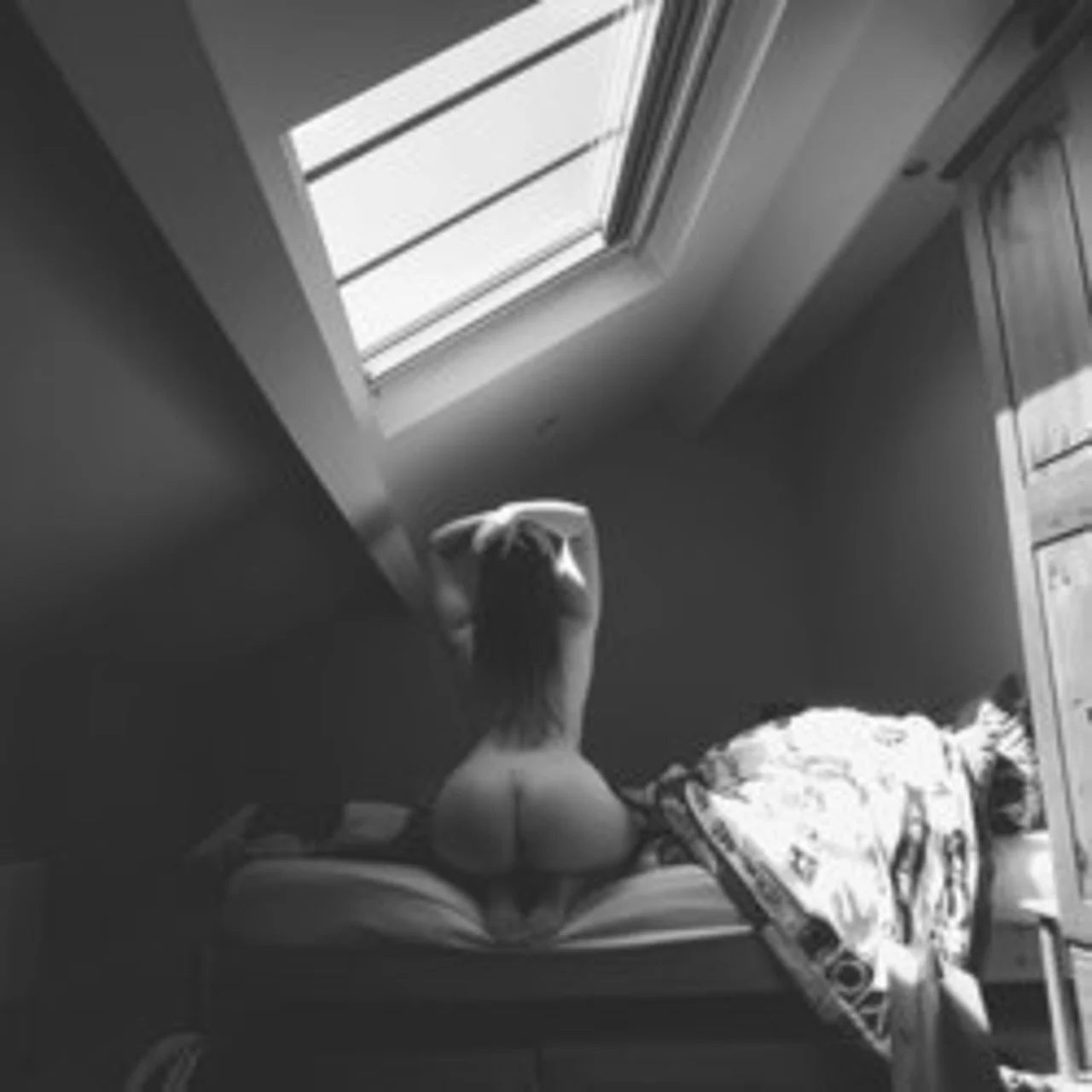 ELMNSFW - OnlyFans model