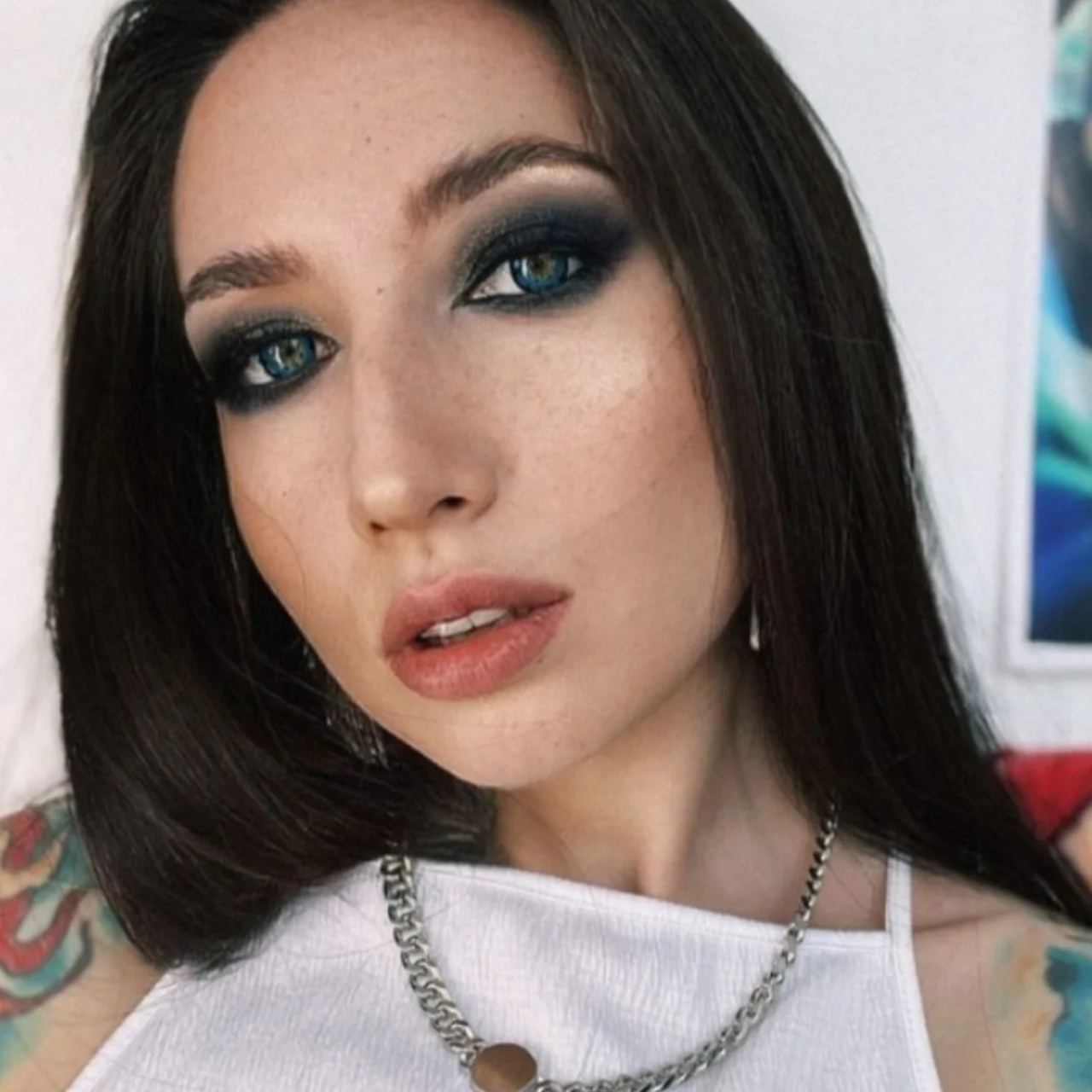 𝓘𝓷 𝓽𝓱𝓮 𝓷𝓪𝓶𝓮 𝓸𝓯 𝓔𝓵𝓾𝓷𝓮 🌙 - OnlyFans model