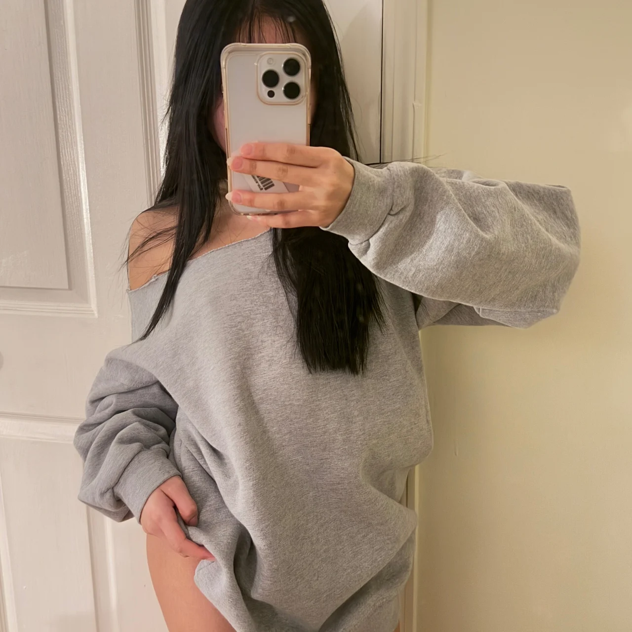 Emi - OnlyFans model