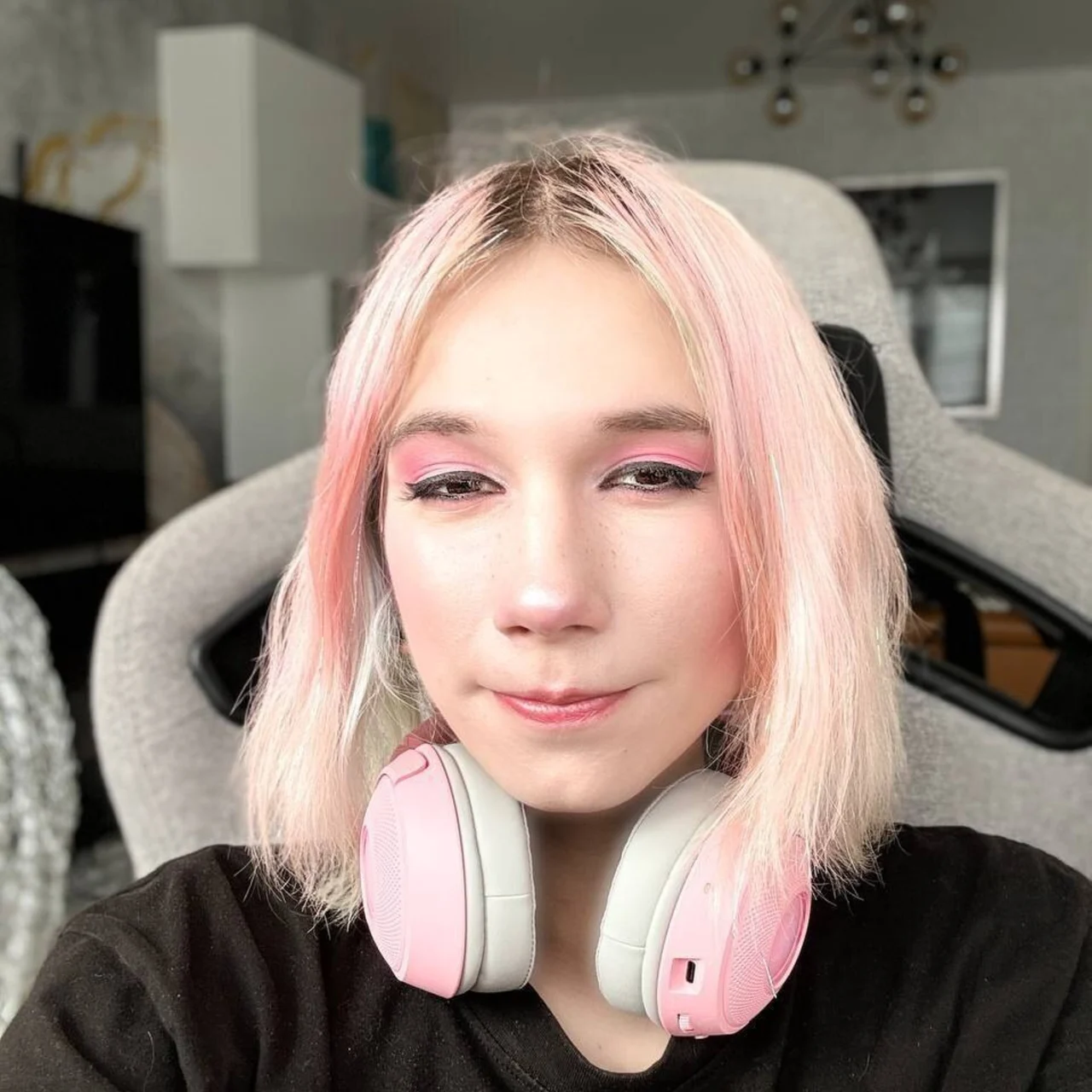 Emiria - OnlyFans model