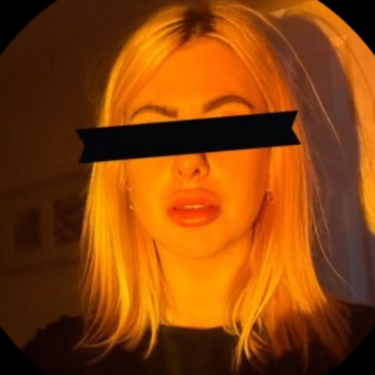 Emma Jones - OnlyFans model