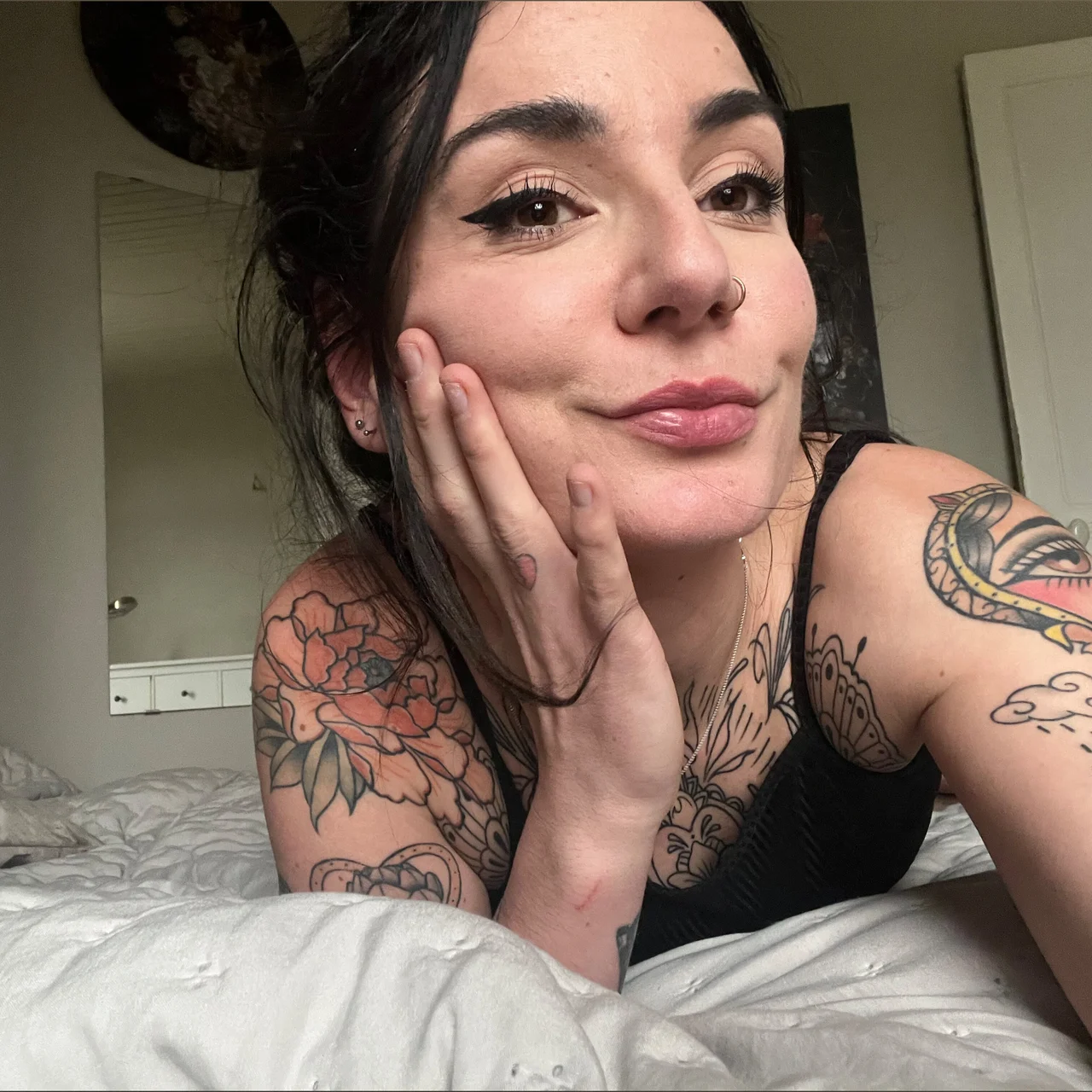 Enaolf - OnlyFans model