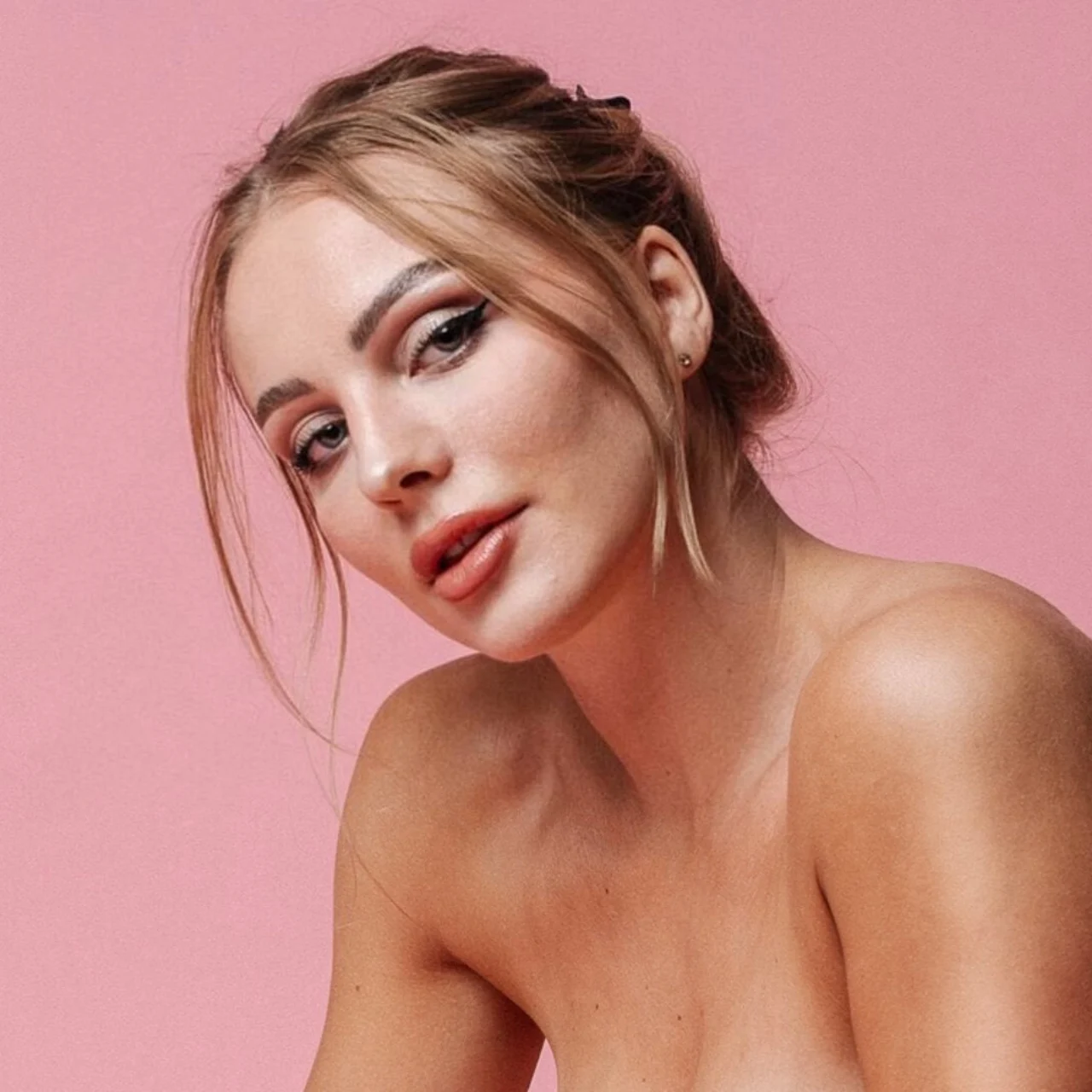 Erika Helin - OnlyFans model