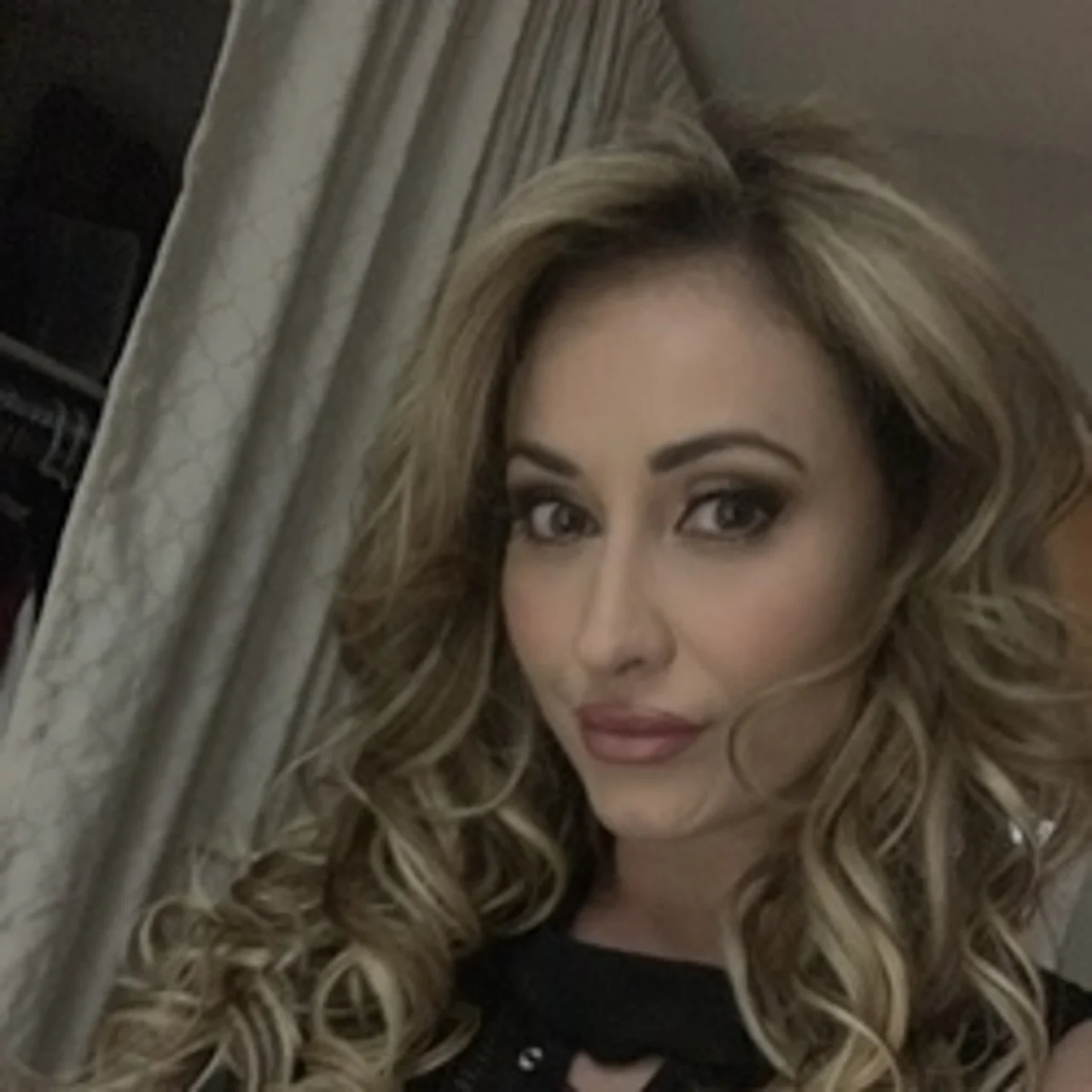 Eva Notty - OnlyFans model