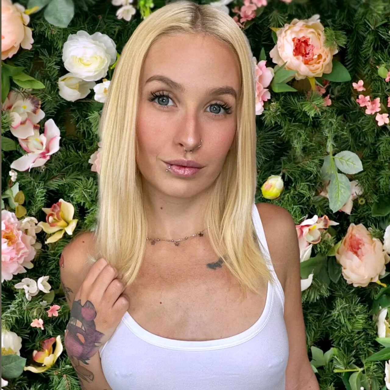 Evelyn Hayes 🦋 - OnlyFans model