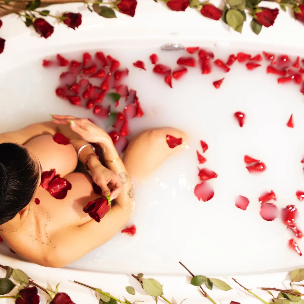 CubanaMamasita - OnlyFans model