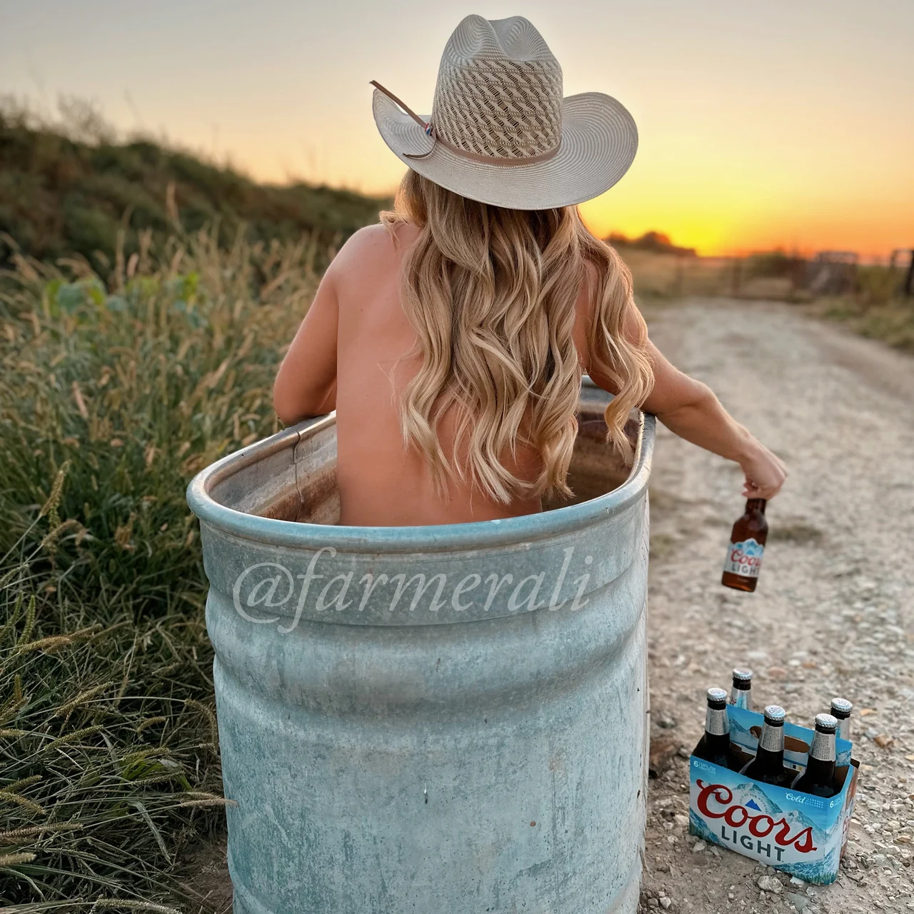 Farmer Ali - OnlyFans model