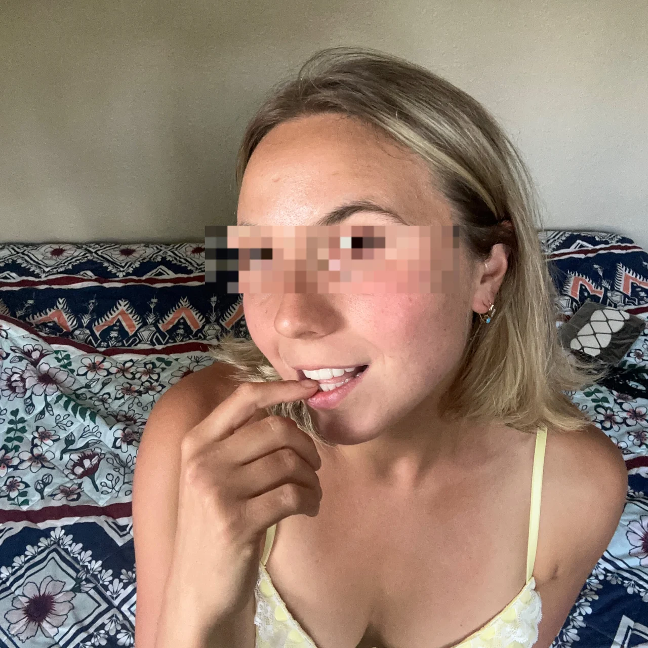 Russian Babe - OnlyFans model