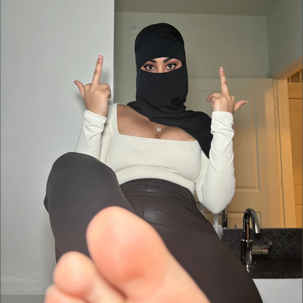 FemdomHijabi(FREE) - OnlyFans model