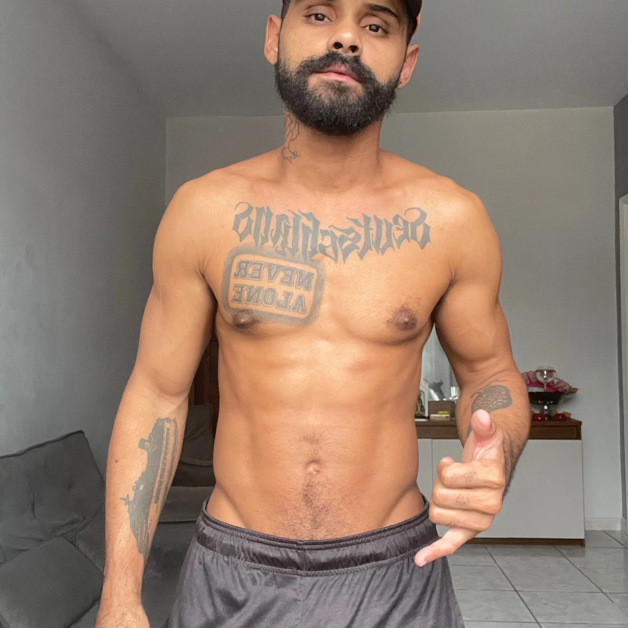 Fernando 🌎🇧🇷🇺🇸🇨🇦🇻🇪🇮🇳🇦🇷🇵🇹🇩🇪🇪🇸🇮🇷 - OnlyFans model