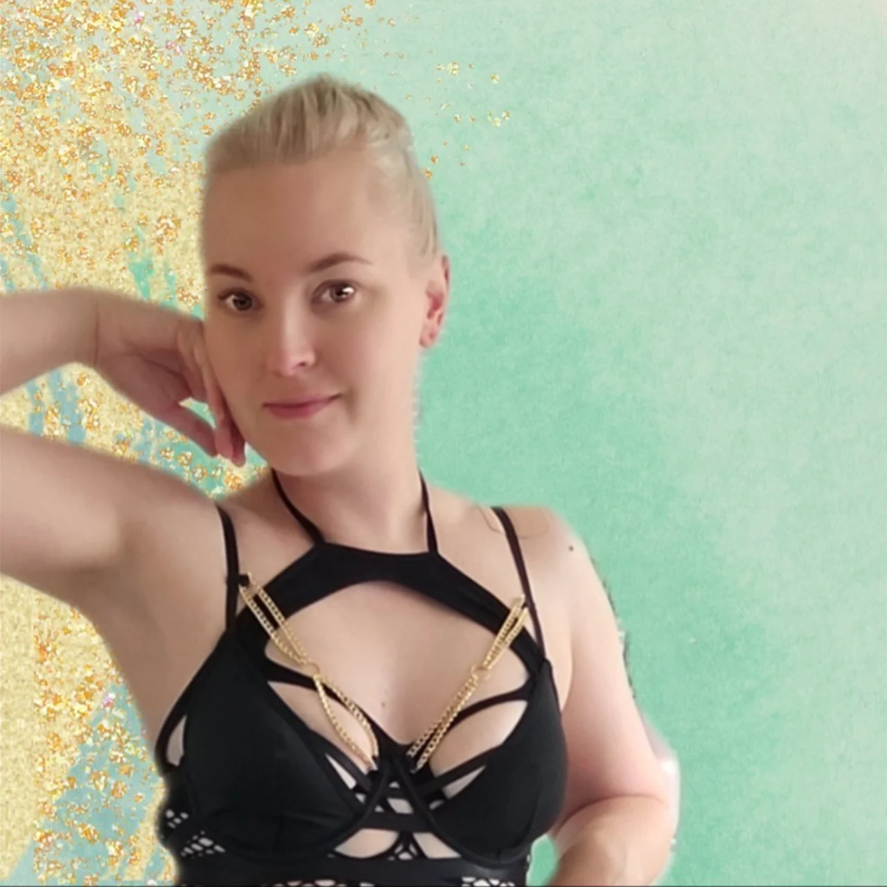 🔶 𝗙𝗜𝗡𝗠𝗔𝗥𝗜 🔶 - OnlyFans model