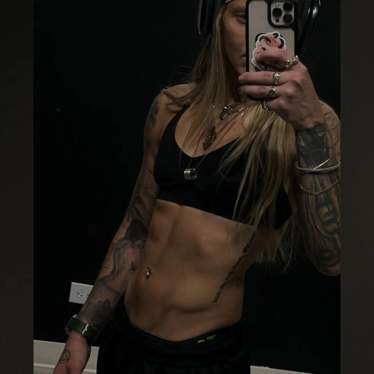 Kim - OnlyFans model