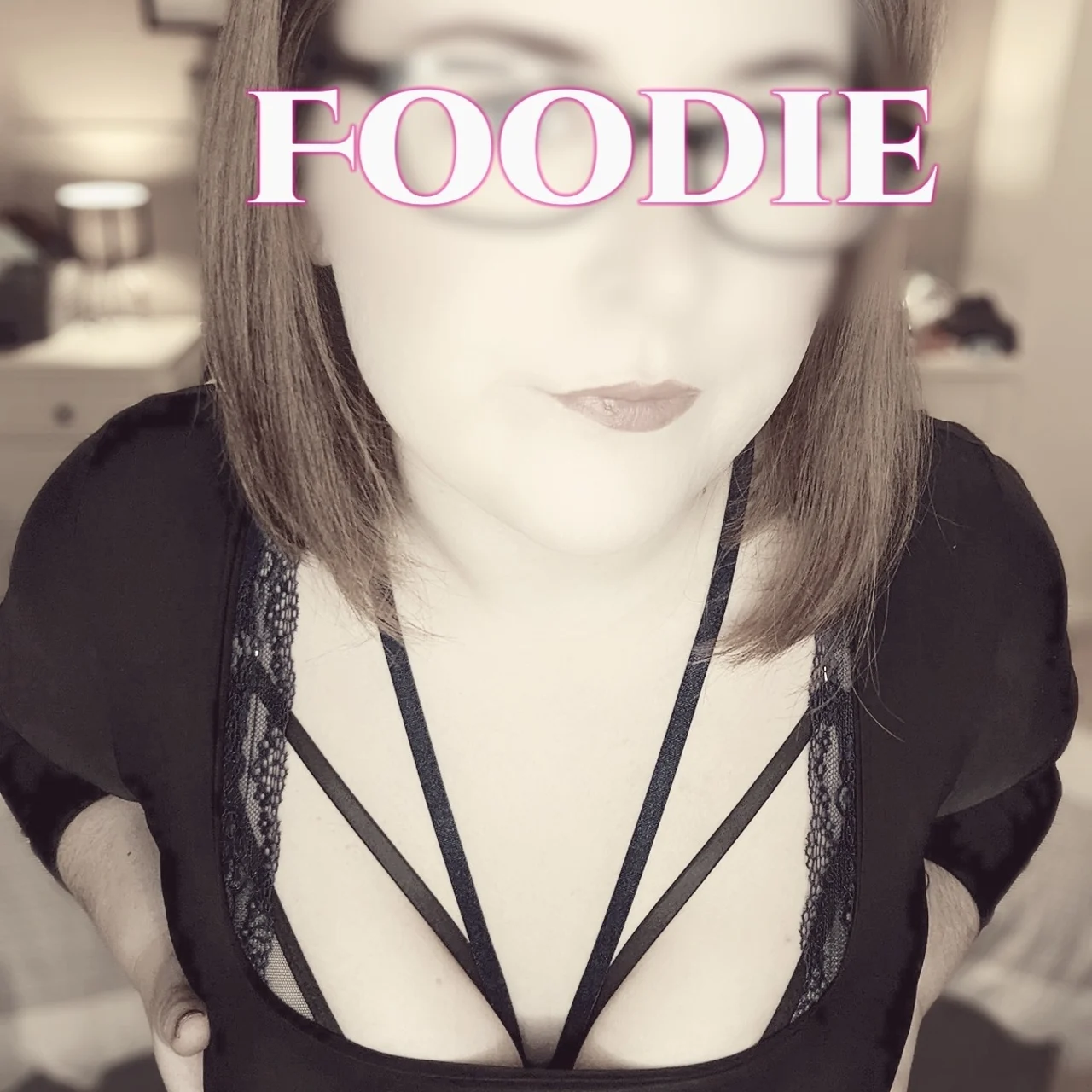 Scarlet Fox - OnlyFans model