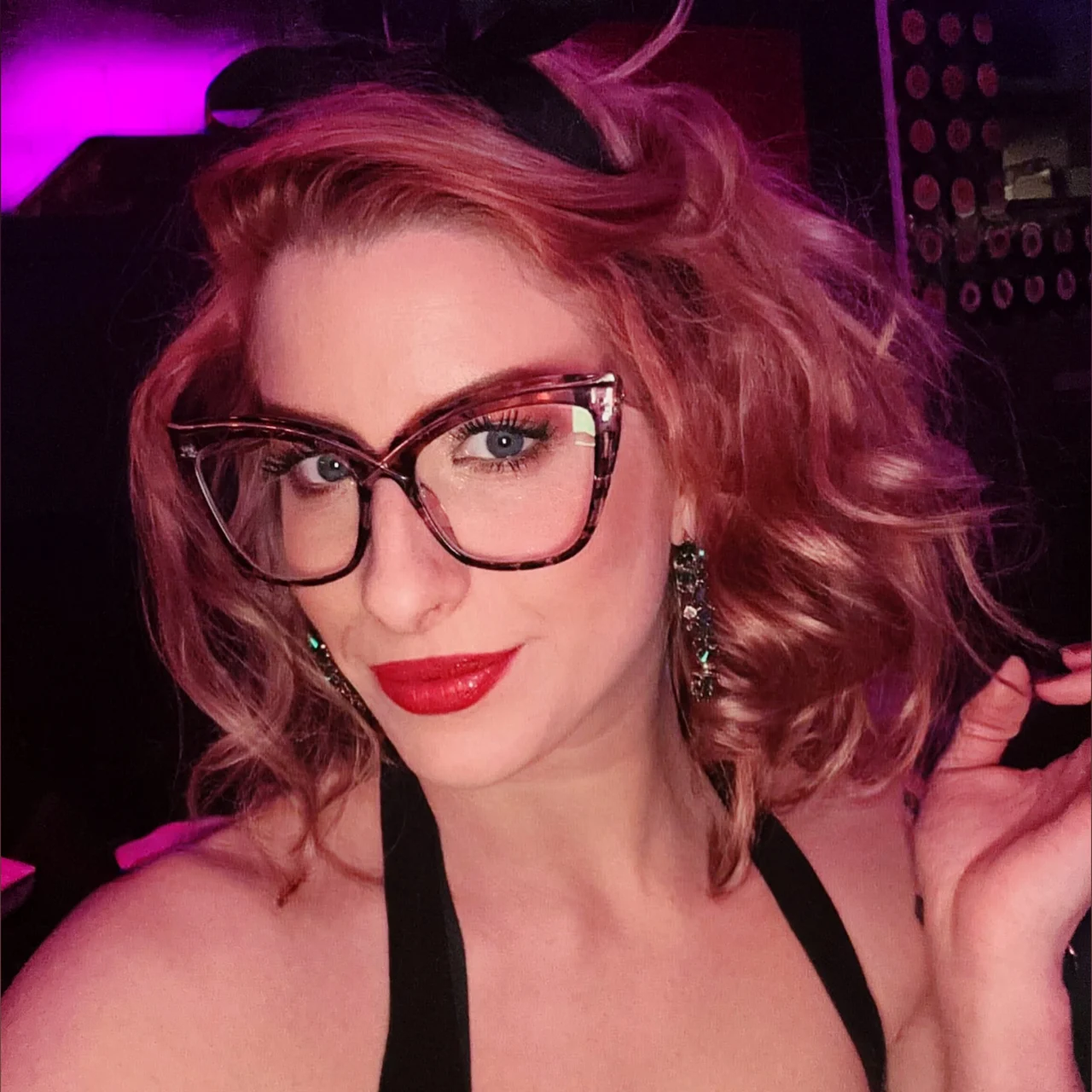 Foxxy - OnlyFans model