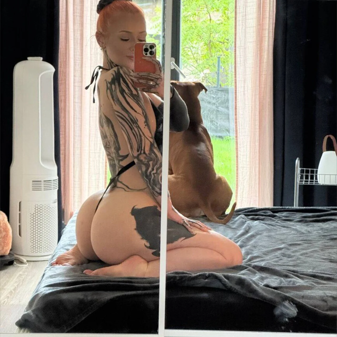 Foxy Luna 🦊🍑🖋️ - OnlyFans model