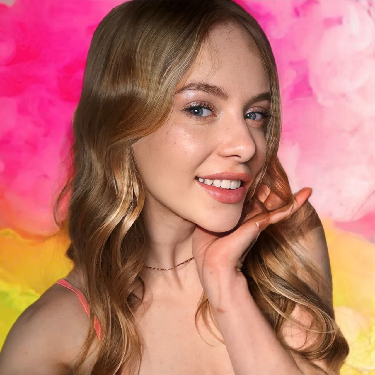 Frida Aasen - OnlyFans model